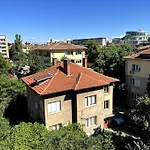 Lovely Spacious 3Br Just Outside Of City Centre