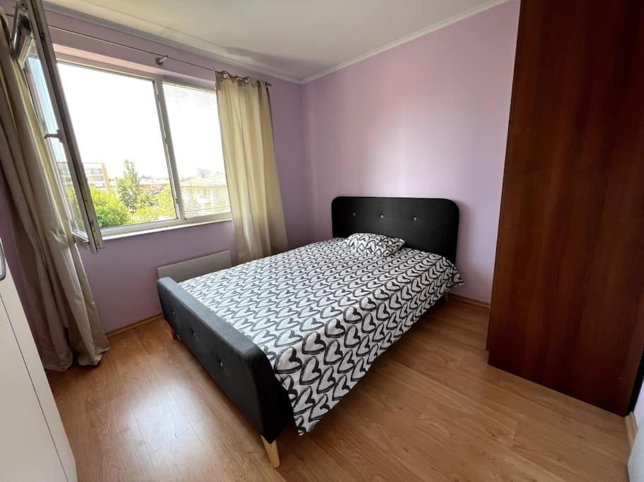 Apartment Lovely Spacious 3br Just Outside Of Centre *