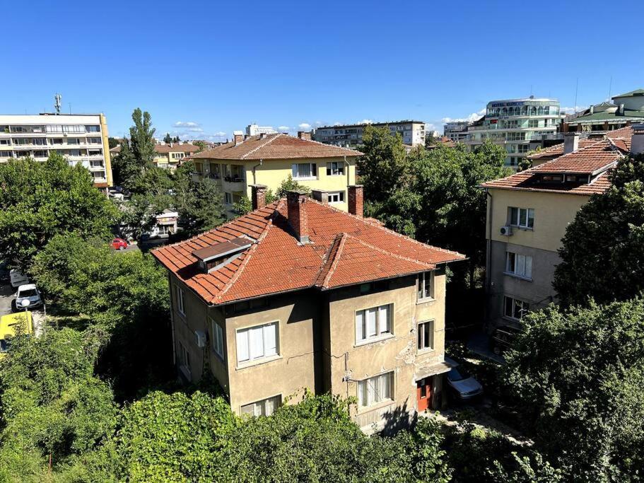 Appartement Lovely Spacious 3br Just Outside Of Centre Sofia