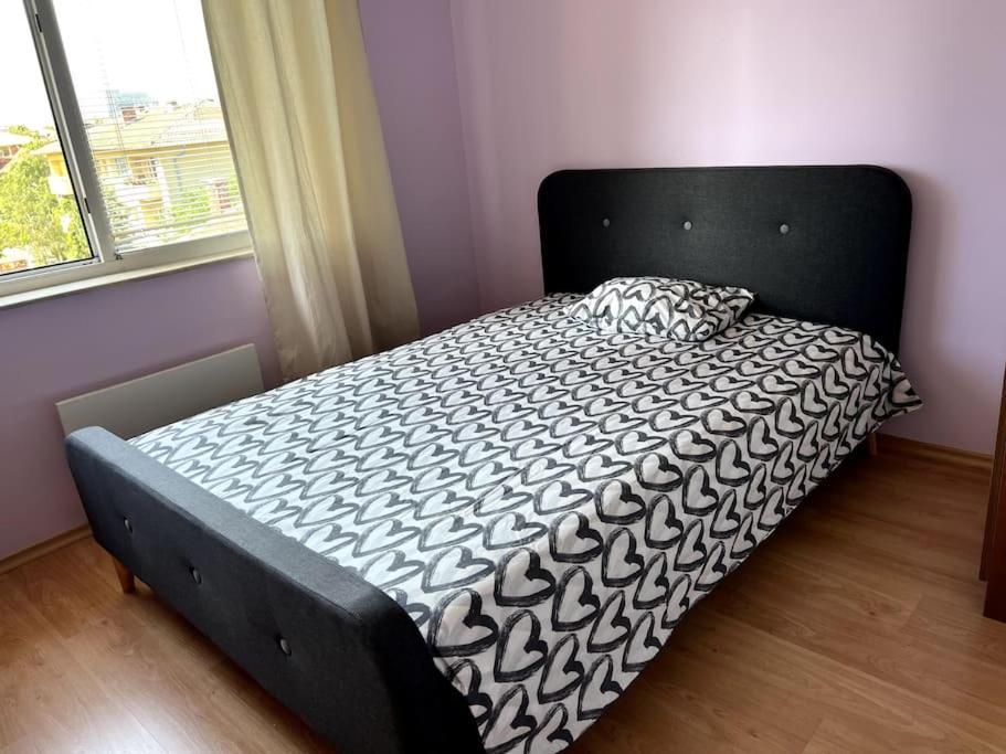 Lovely Spacious 3br Just Outside Of Centre Appartement *